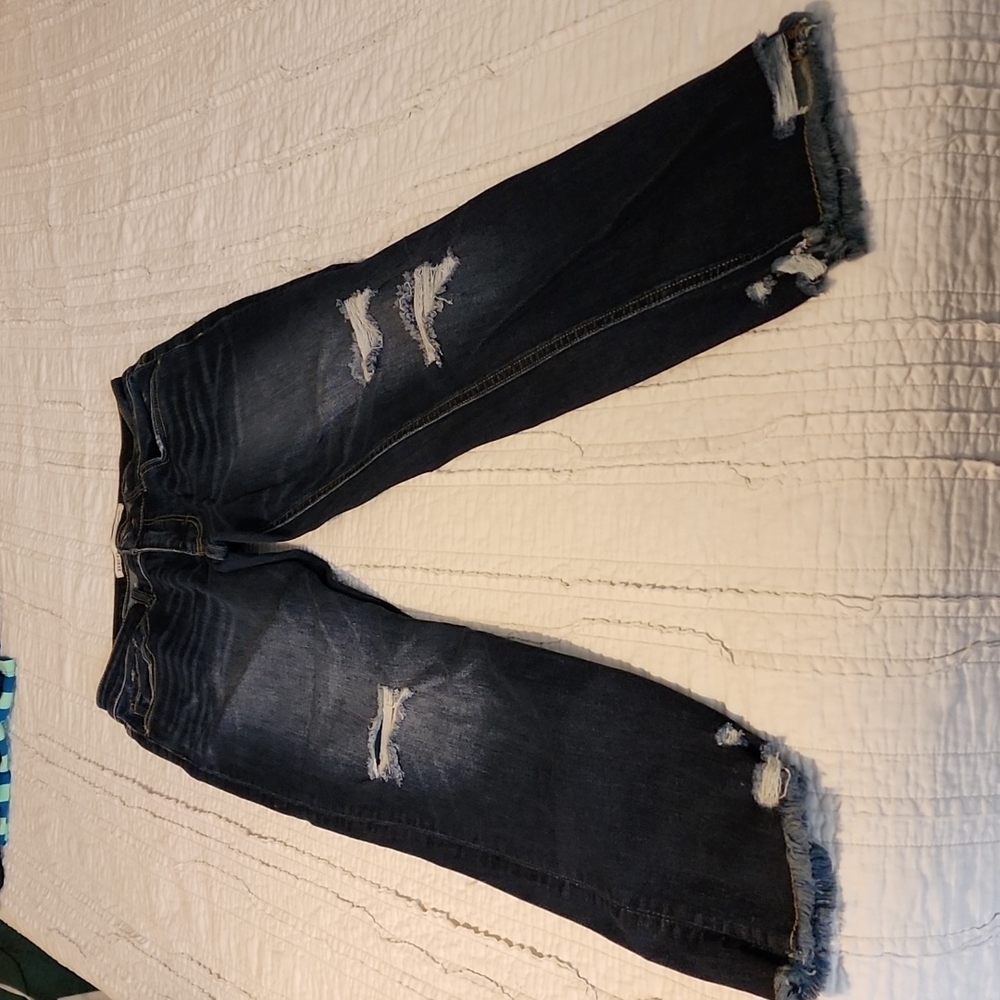 Bke Capris - image 3